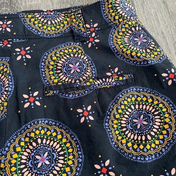 NWT Maeve by Anthropologie Abstract City Shorts Black Motif - Size: 4 - Picture 8 of 10